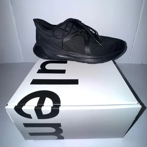 Lululemon Chargefeel Low Sneakers – Black – Size 11 (Like New) - Picture 5 of 9